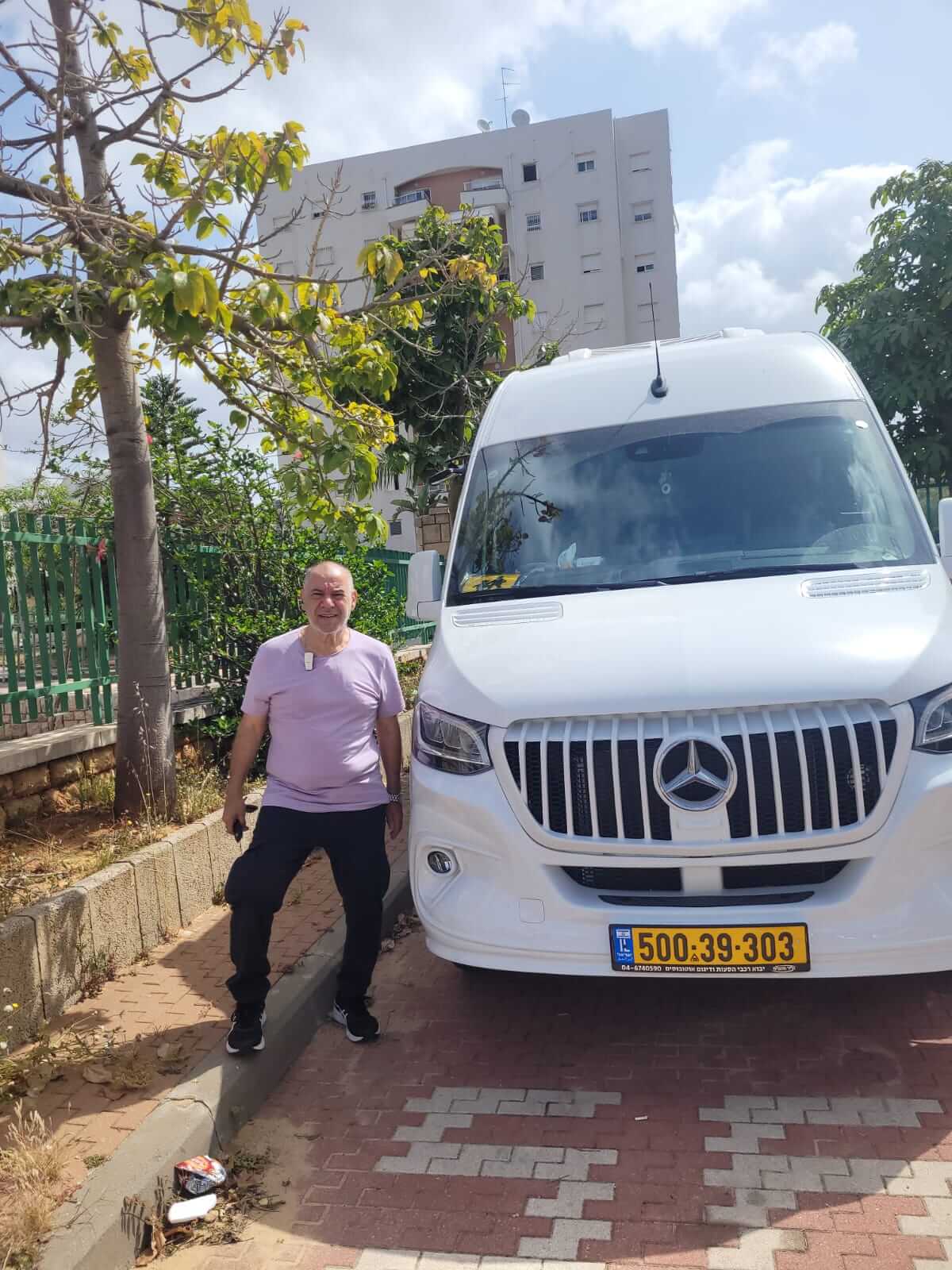 גלריה דניבוס 2